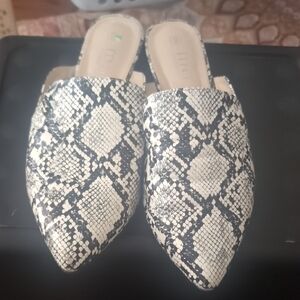 Women's Snakeskin Pattern Mules Size 9